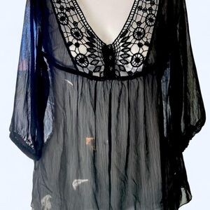 Elegant Black Lace Women's Top XS